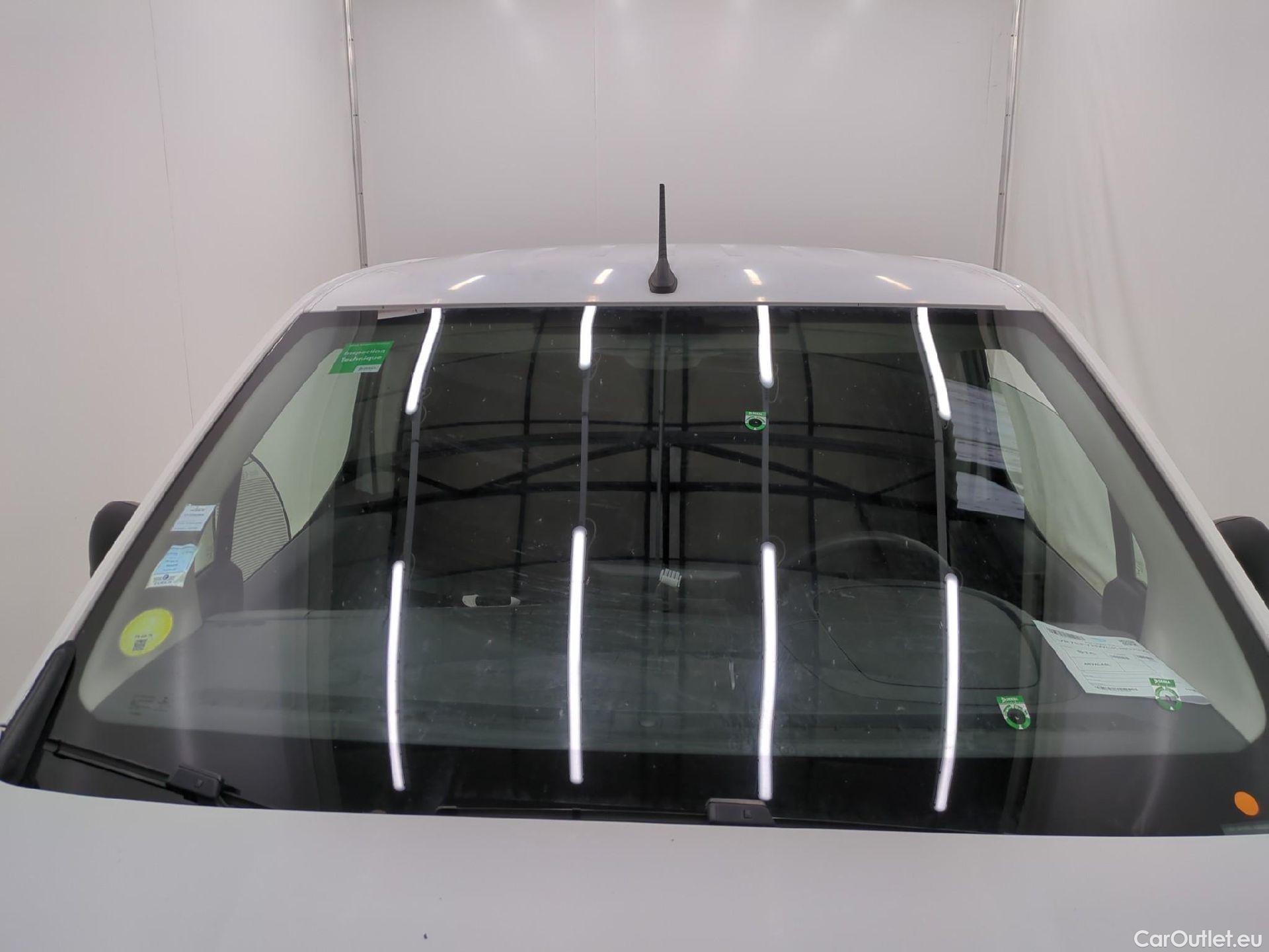  Citroen  Berlingo  Fourgon Club M 650 1.5 BlueHDi 75CV BVM5 E6dT #7