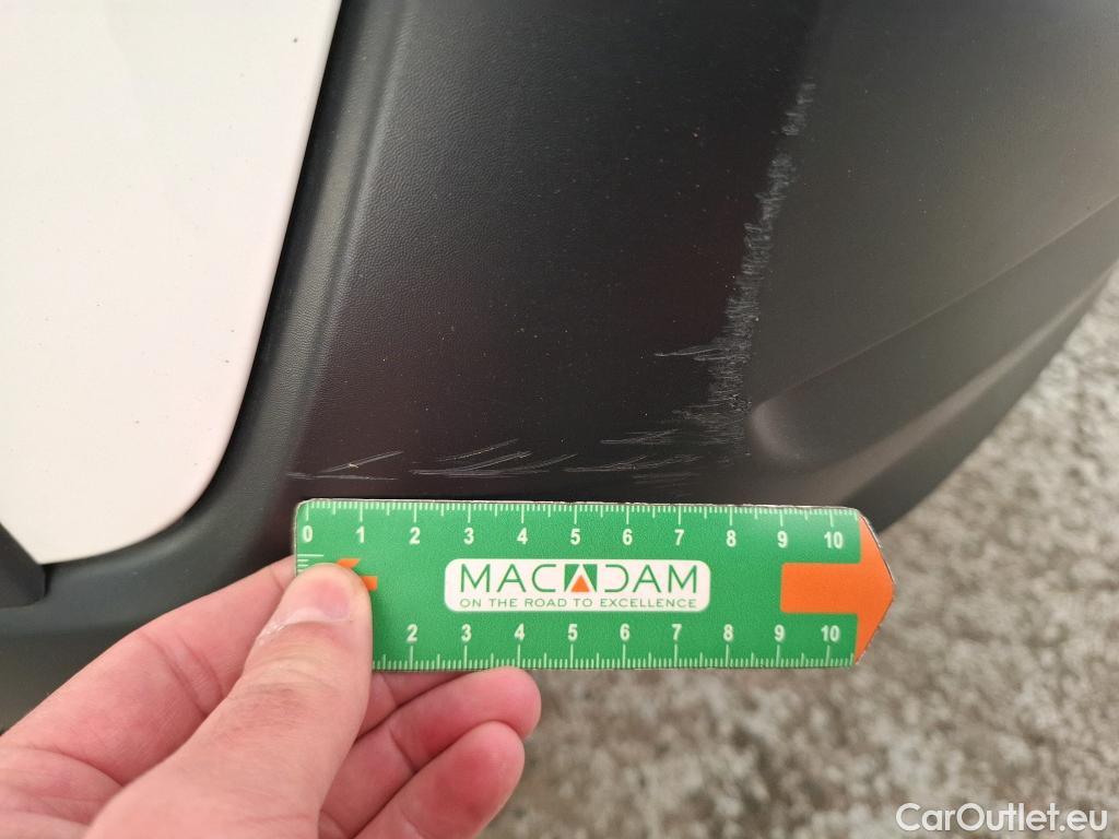  Citroen  C3  Société Feel Nav 1.2 PureTech 80CV BVM5 E6d #40