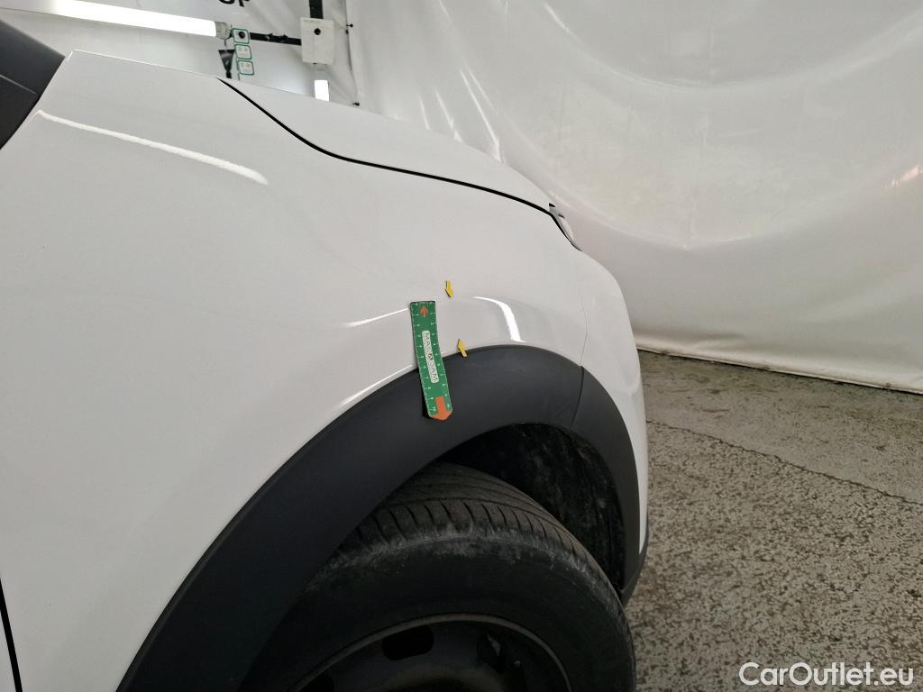  Citroen  C3  Société Feel Nav 1.2 PureTech 80CV BVM5 E6d #31