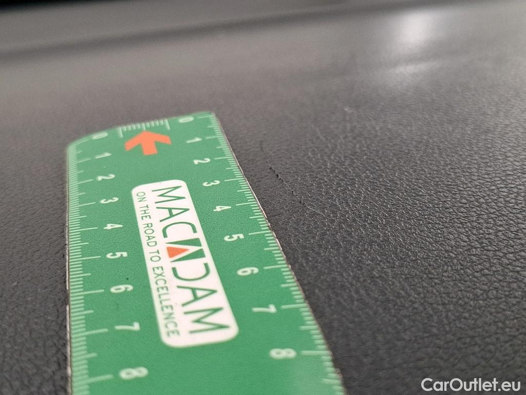  Citroen  C3  Société Feel Nav 1.2 PureTech 80CV BVM5 E6d #4