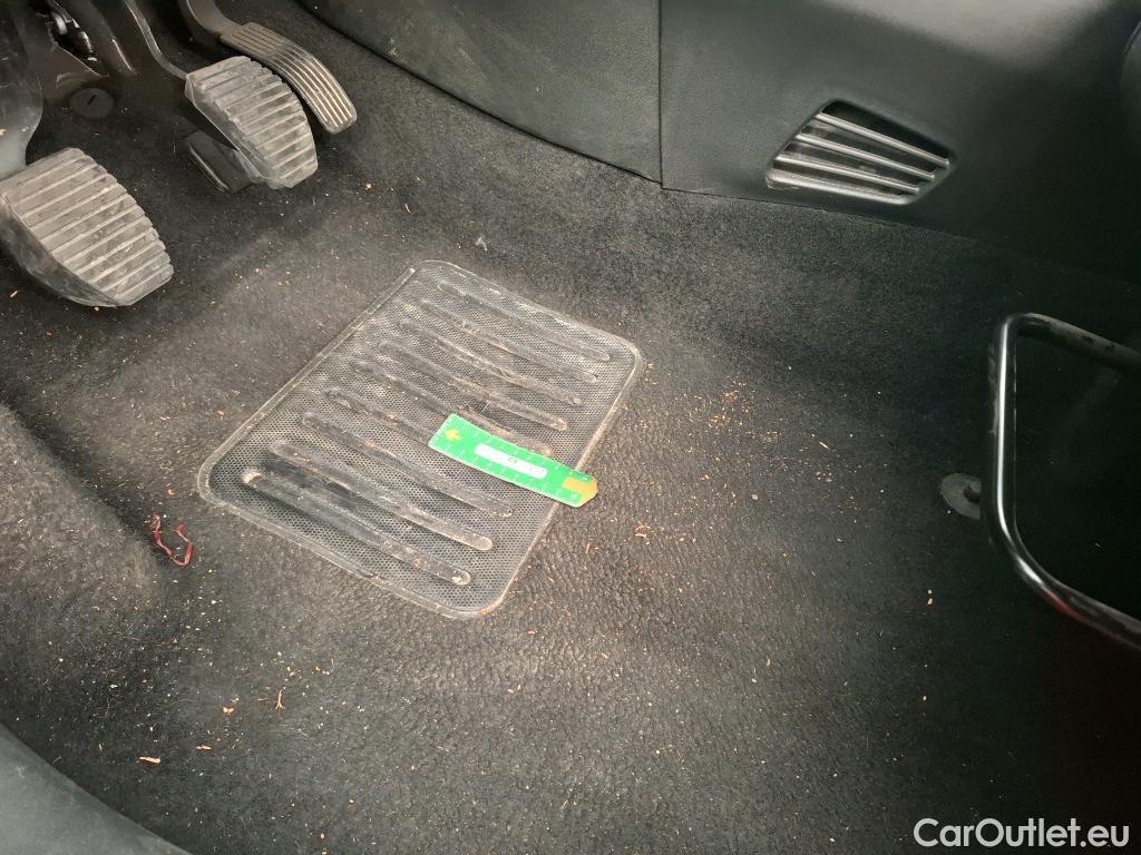  Citroen  C3  Société Feel Nav 1.2 PureTech 80CV BVM5 E6d #27