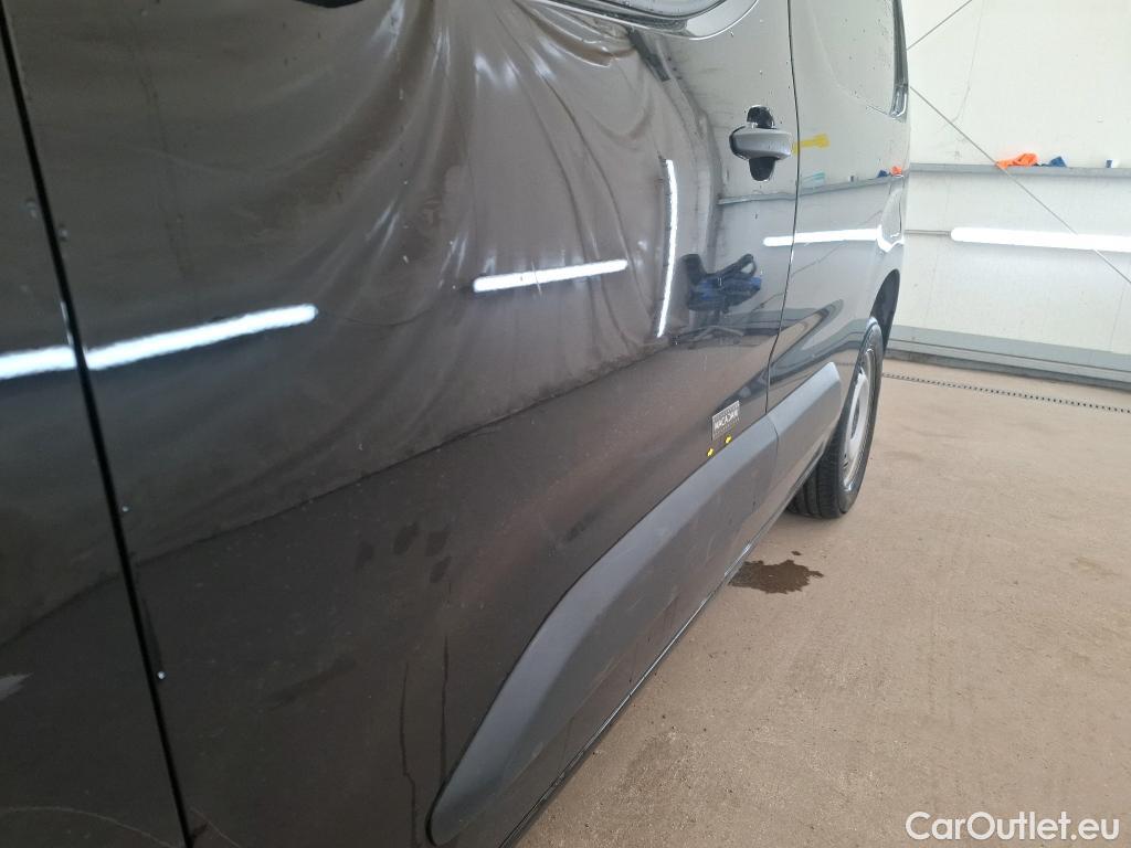  Citroen  Berlingo  Fourgon Club M 1000 1.5 BlueHDi 100CV BVM5 E6dT #40