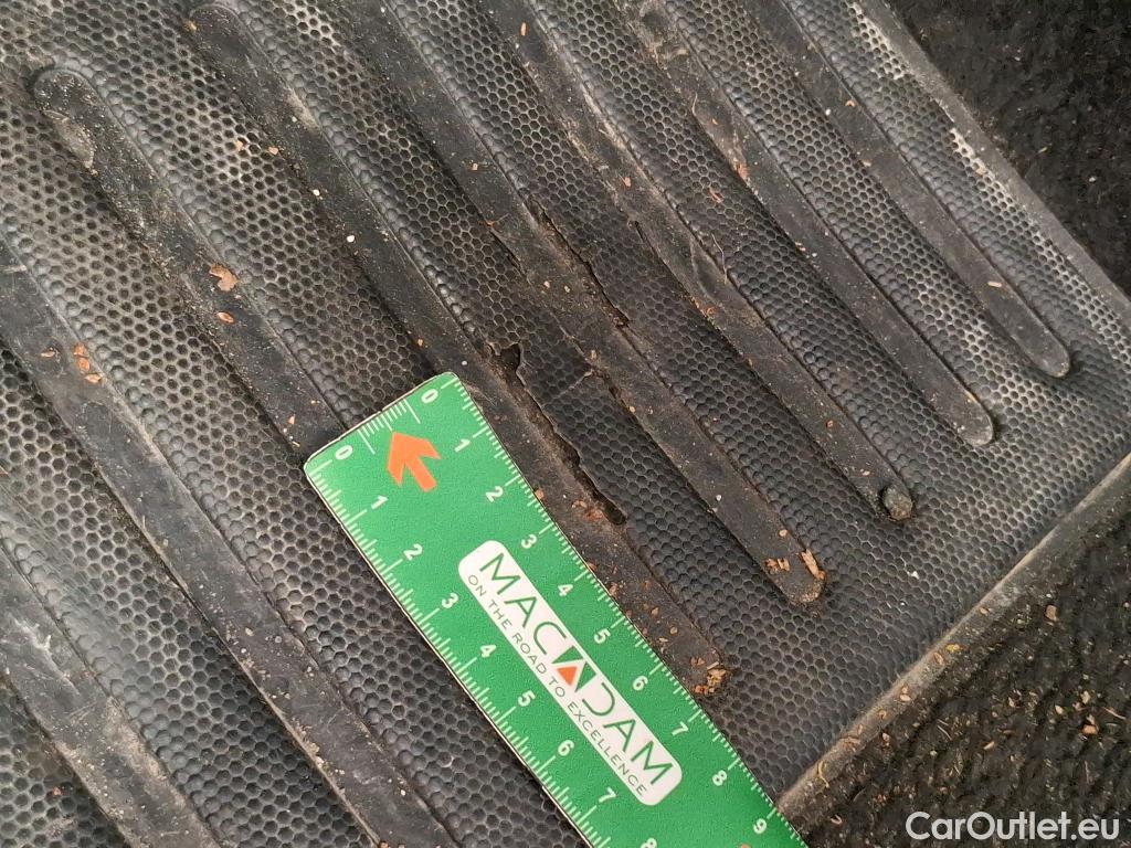  Citroen  C3  Société Feel Nav 1.2 PureTech 80CV BVM5 E6d #28