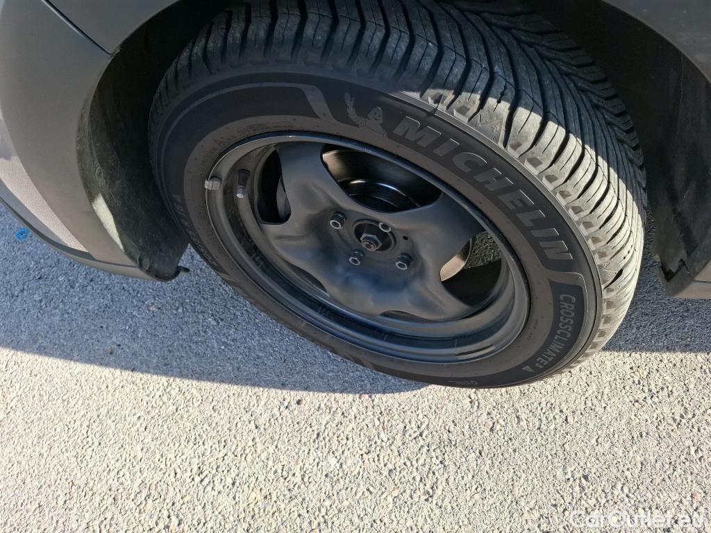  Citroen  C3  Société Feel 1.5 BlueHDI 100CV BVM6 E6d #24