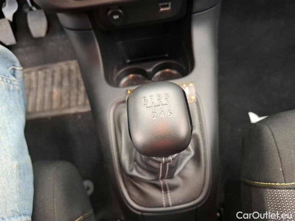  Citroen  C3  Société Feel Business R 1.5 BlueHDI 100CV BVM6 6E #2