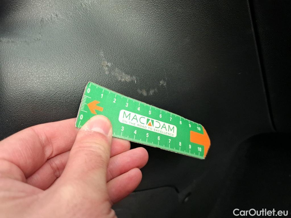  Citroen  C3  Société Feel Nav 1.2 PureTech 80CV BVM5 E6d #8