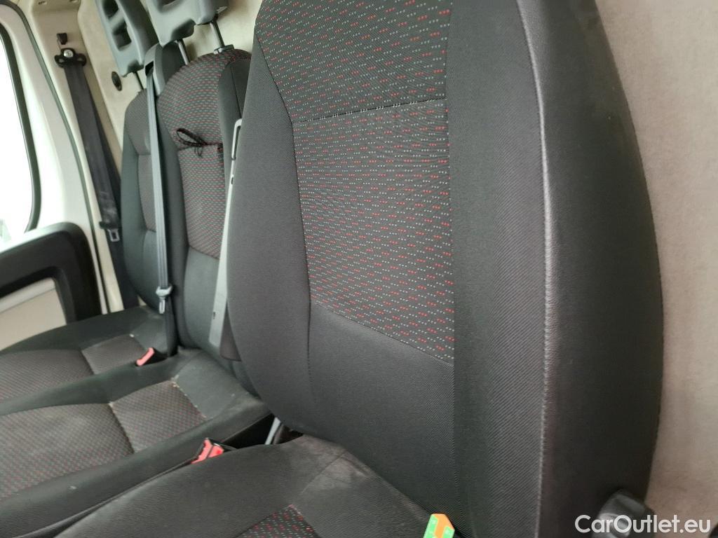  Citroen  Jumper CITROEN - VU 4p VNA 35 L2H2 BlueHDi 130 S&S BVM6 Club fourgon tôlé #32