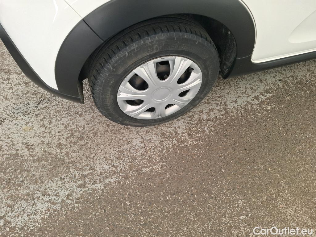  Citroen  C3  Société Feel Nav 1.2 PureTech 80CV BVM5 E6d #34