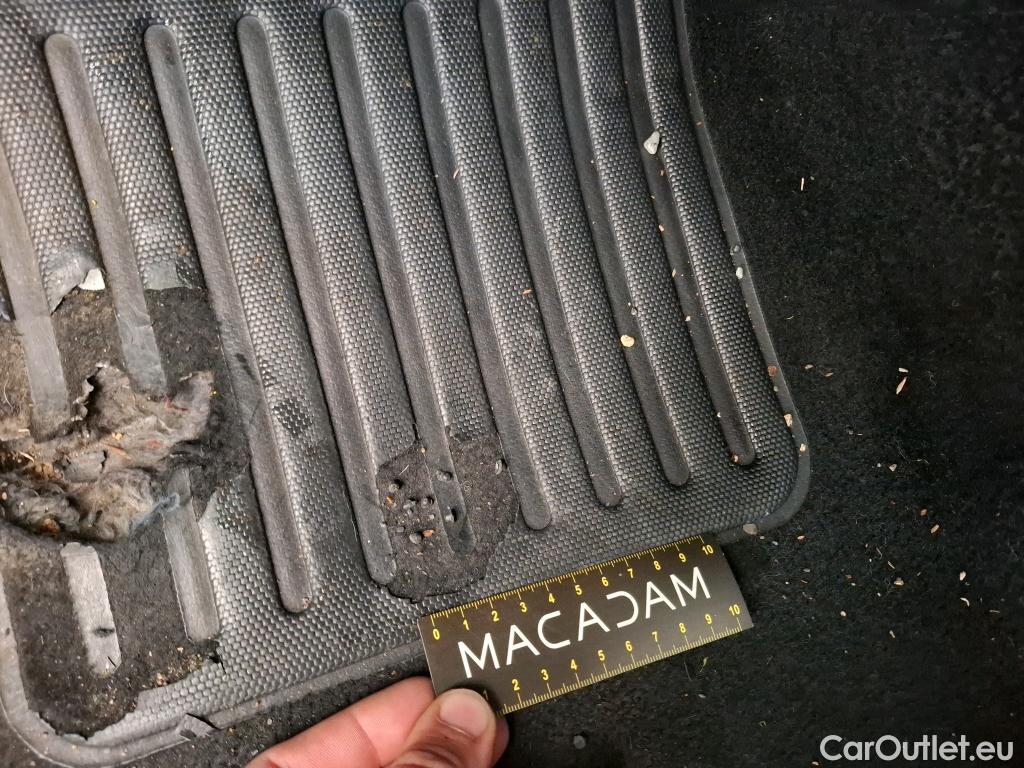  Peugeot  208  Affaire Premium 1.5 HDi 100CV BVM5 E6dT #3