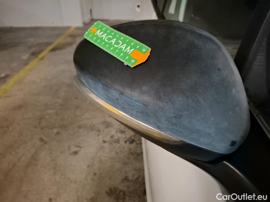  Peugeot  208  Affaire Premium 1.5 HDi 100CV BVM5 E6dT #29