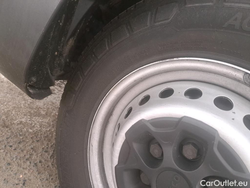  Iveco  Daily IVECO  VU 4p Fourgon 35S14NA8 V11 H2 3520 B POWER #30