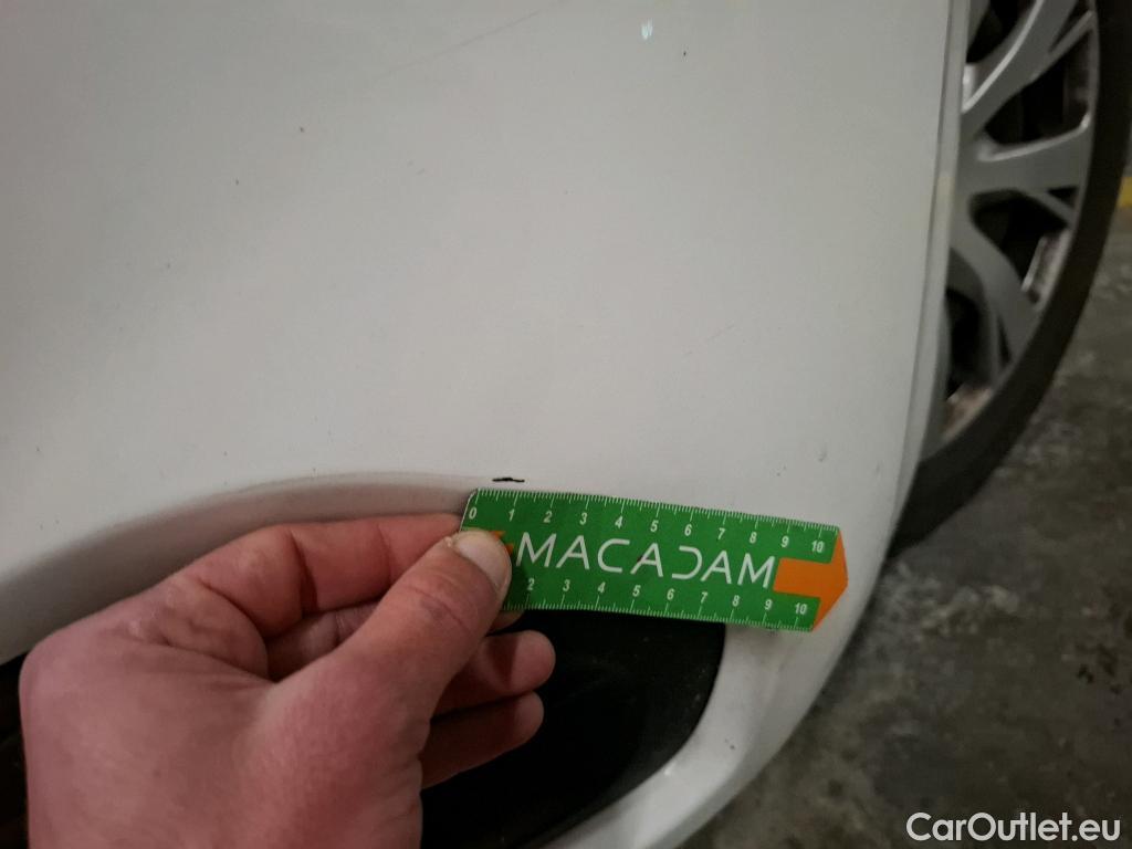  Peugeot  208  Affaire Premium 1.5 HDi 100CV BVM5 E6dT #40