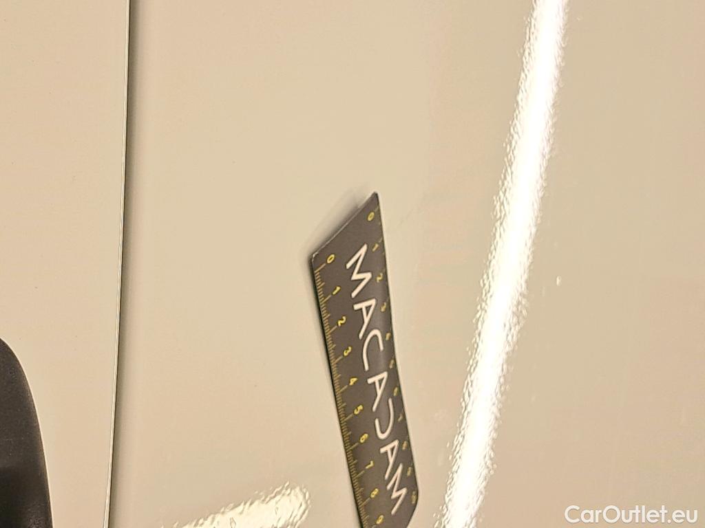  Iveco  Daily IVECO  VU 4p Fourgon 35S14NA8 V11 H2 3520 B POWER #2