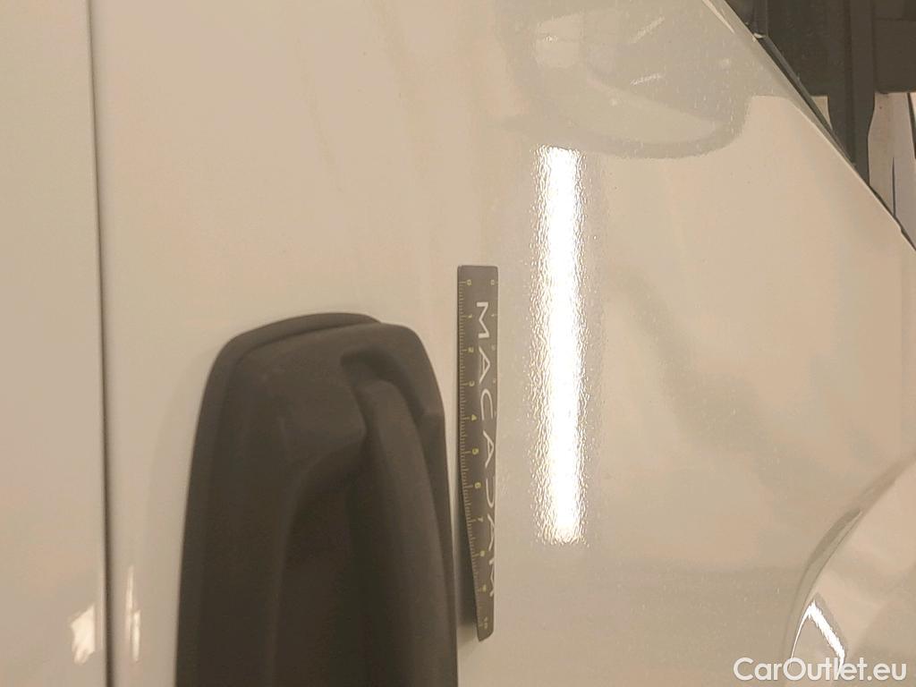  Iveco  Daily IVECO  VU 4p Fourgon 35S14NA8 V11 H2 3520 B POWER #15