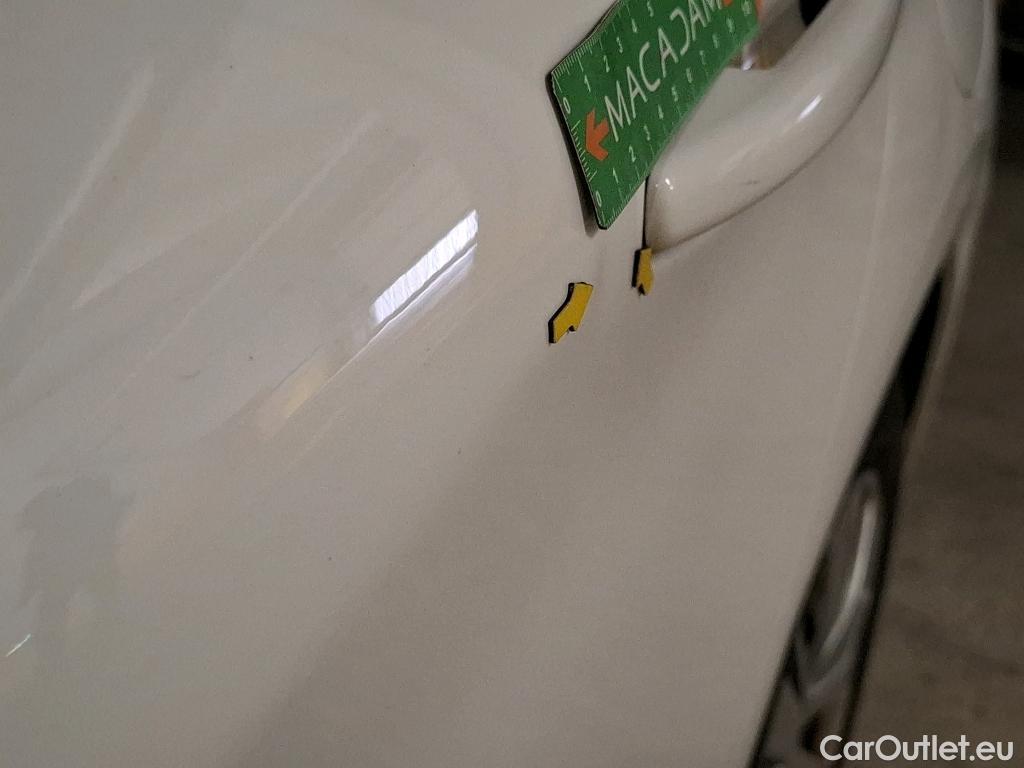  Peugeot  208  Affaire Premium 1.5 HDi 100CV BVM5 E6dT #33