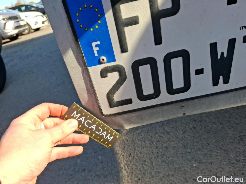  Fiat  Ducato FIAT  SC 2014 2P Châssis cabine 35 L 23 Multijet 140 Pack Pro Nav #39