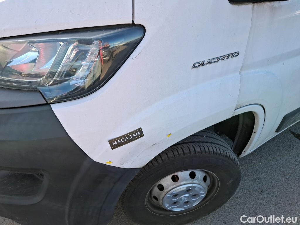  Fiat  Ducato FIAT  SC 2014 2P Châssis cabine 35 L 23 Multijet 140 Pack Pro Nav #19