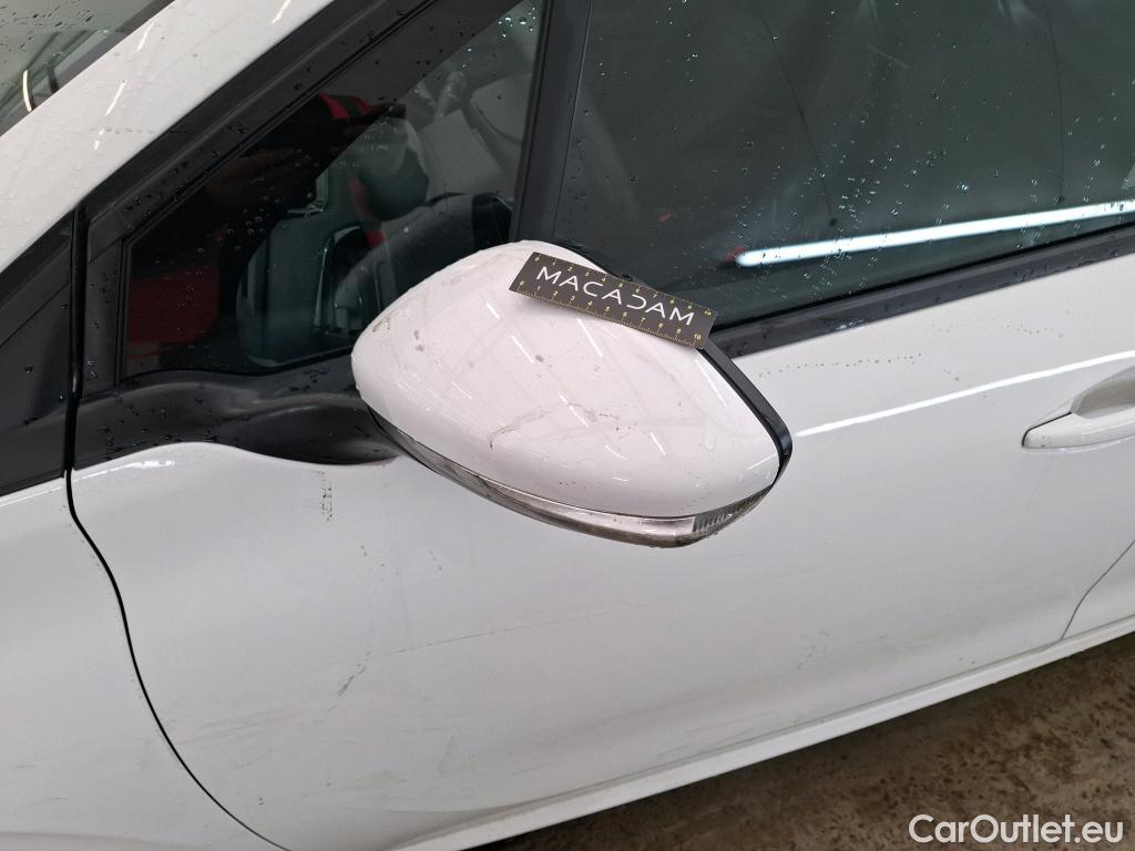  Peugeot  208  Affaire Premium 1.5 HDi 100CV BVM5 E6dT #41