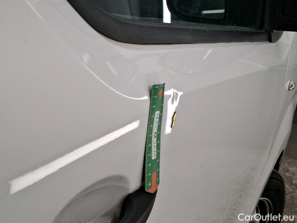  Peugeot  Expert  Fourgon Asphalt Standard 1.5 HDi 120CV BVM6 E6dT #17