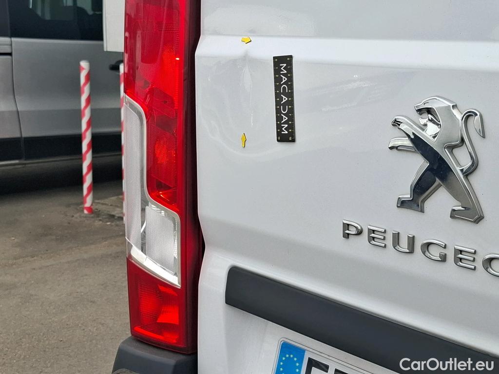  Peugeot  Boxer  Fourgon 330 L1H1 Asphalt BlueHDi 120 Stop&Start 2.2 120CV BVM6 #2