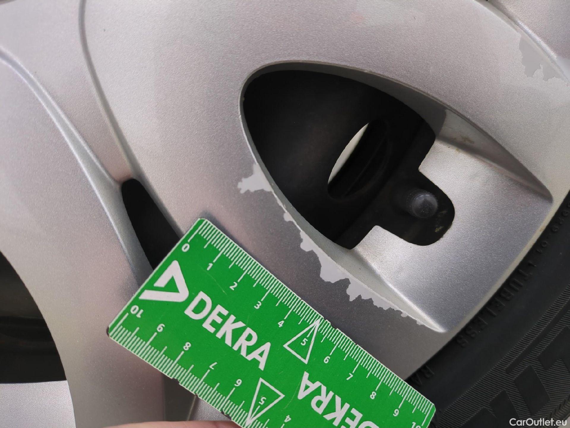  Renault  Clio  IV Air MediaNav 1.5 dCi 90CV BVM5 E6 #9