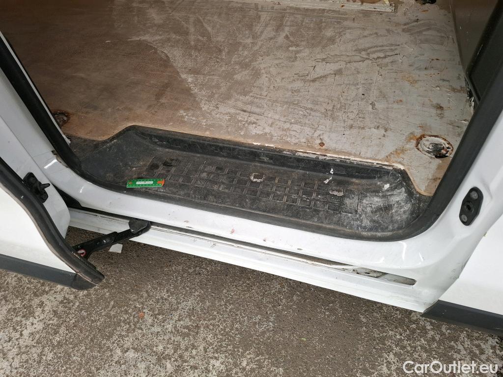  Peugeot  Expert  Fourgon Asphalt Standard 1.5 HDi 120CV BVM6 E6dT #20