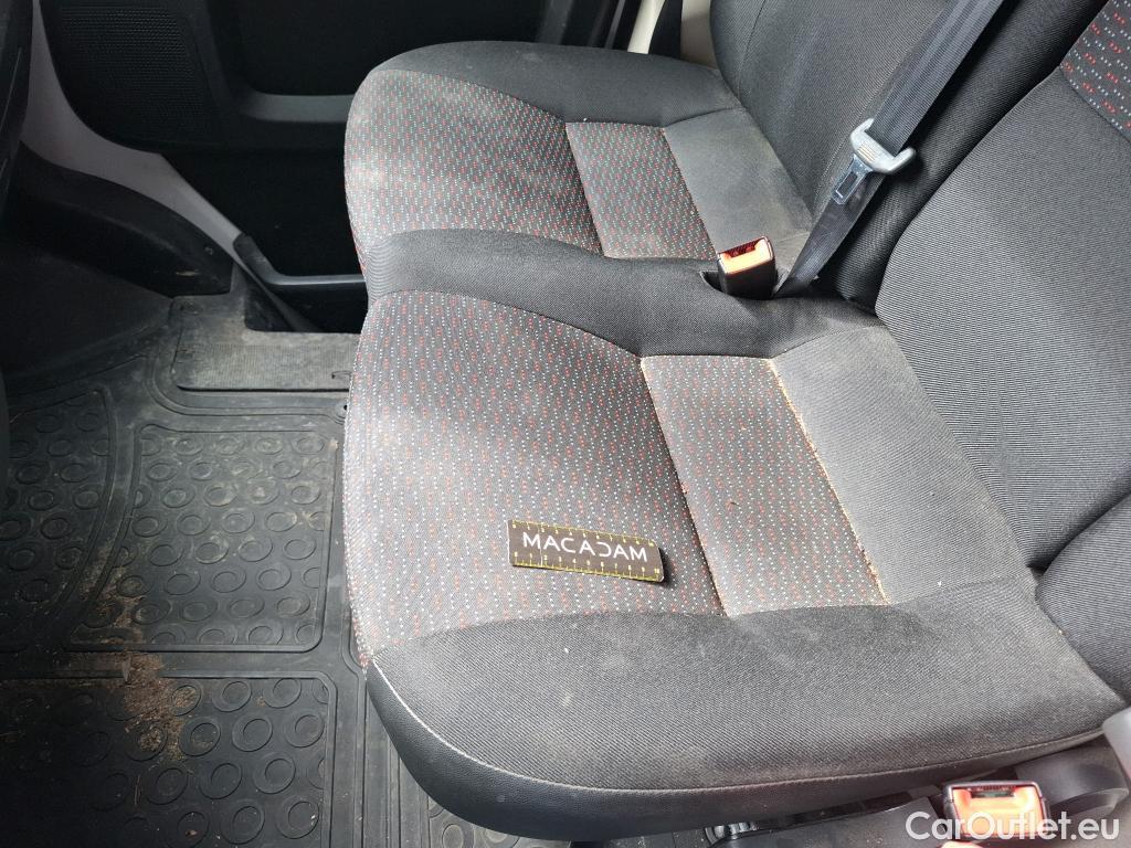  Peugeot  Boxer  Fourgon 330 L1H1 Asphalt BlueHDi 120 Stop&Start 2.2 120CV BVM6 #24