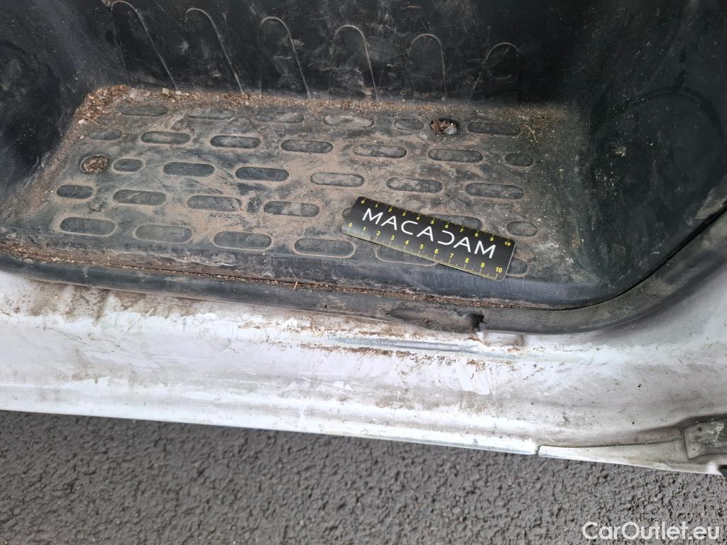  Peugeot  Boxer  Fourgon 330 L1H1 Asphalt BlueHDi 120 Stop&Start 2.2 120CV BVM6 #12