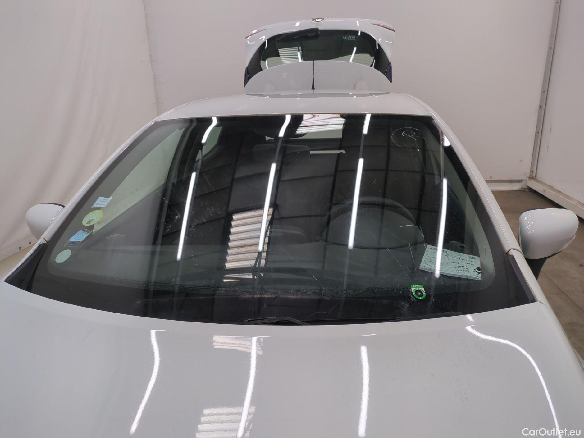  Renault  Clio  IV Air MediaNav 1.5 dCi 90CV BVM5 E6 #13