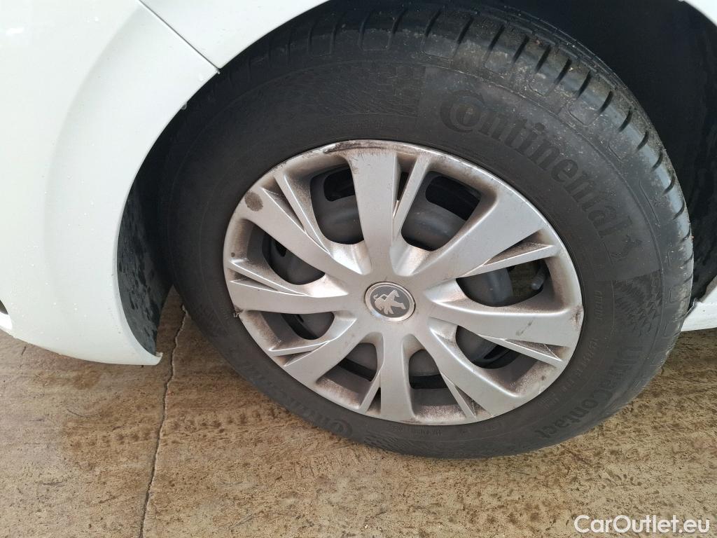  Peugeot  208  Affaire Premium 1.5 HDi 100CV BVM5 E6dT #45