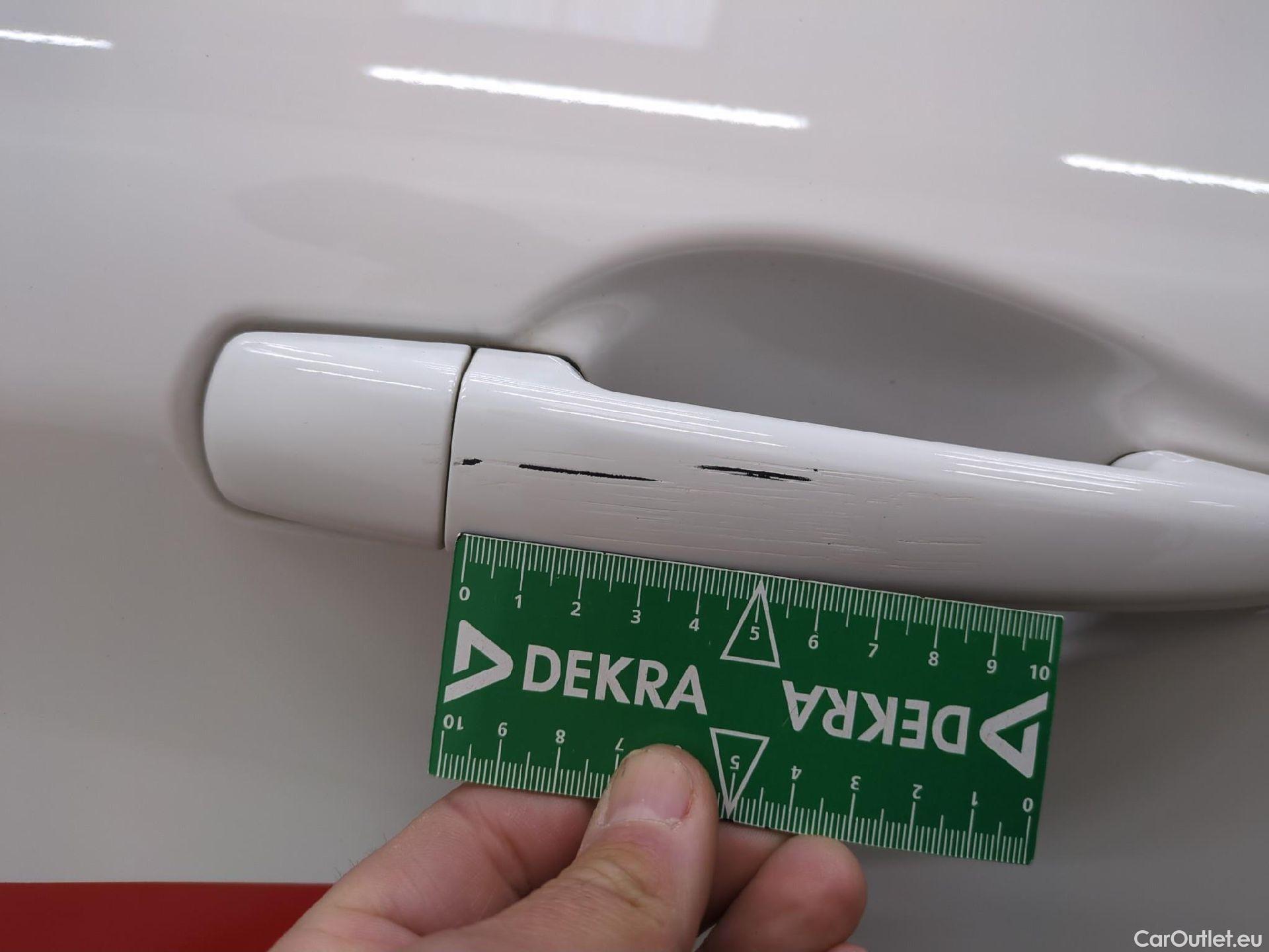  Peugeot  208  Affaire Premium Pack 1.2 80CV BVM5 E6dT #37