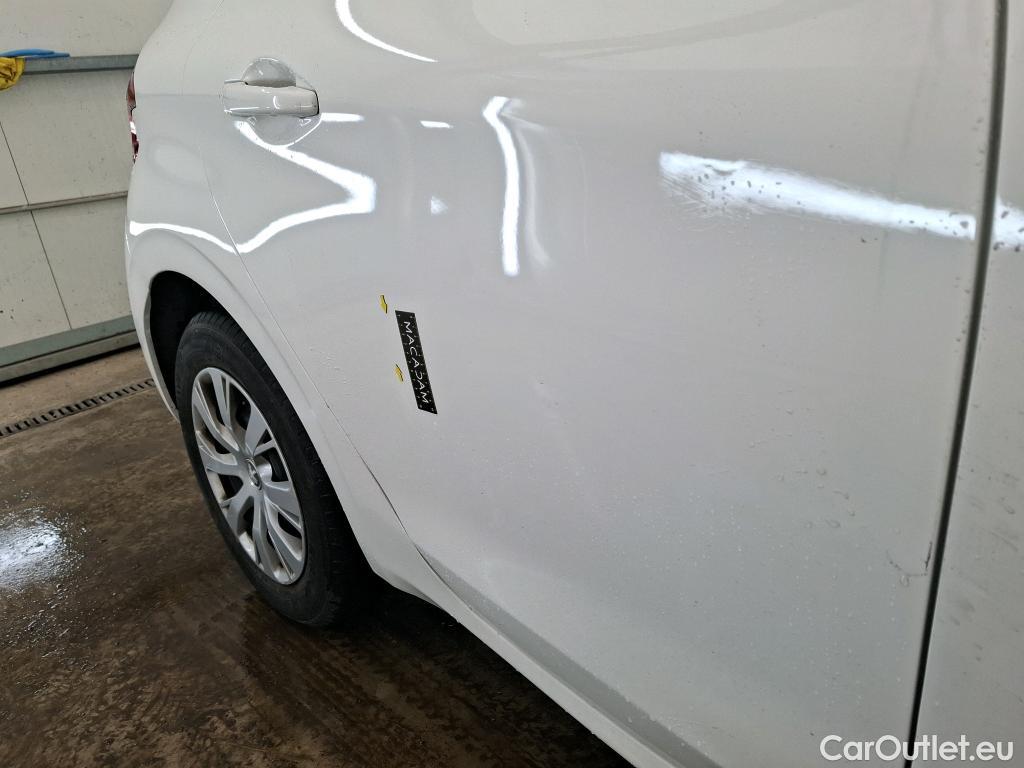  Peugeot  208  Affaire Premium 1.5 HDi 100CV BVM5 E6dT #35