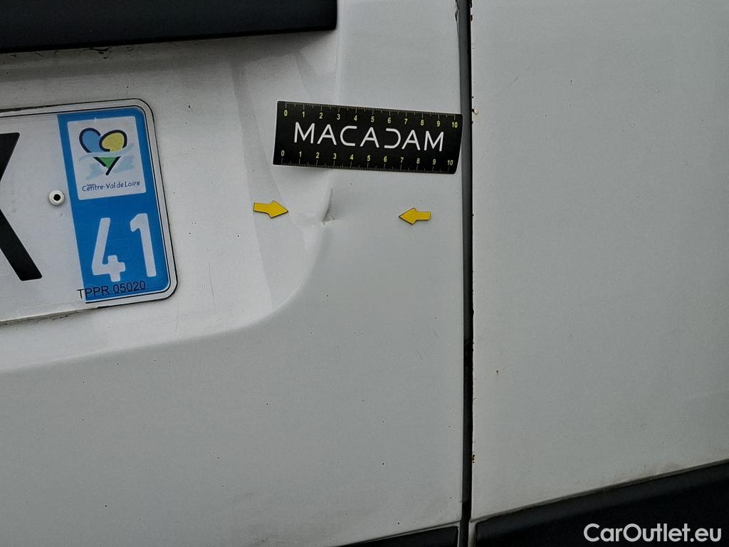  Peugeot  Boxer  Fourgon 330 L1H1 Asphalt BlueHDi 120 Stop&Start 2.2 120CV BVM6 #3