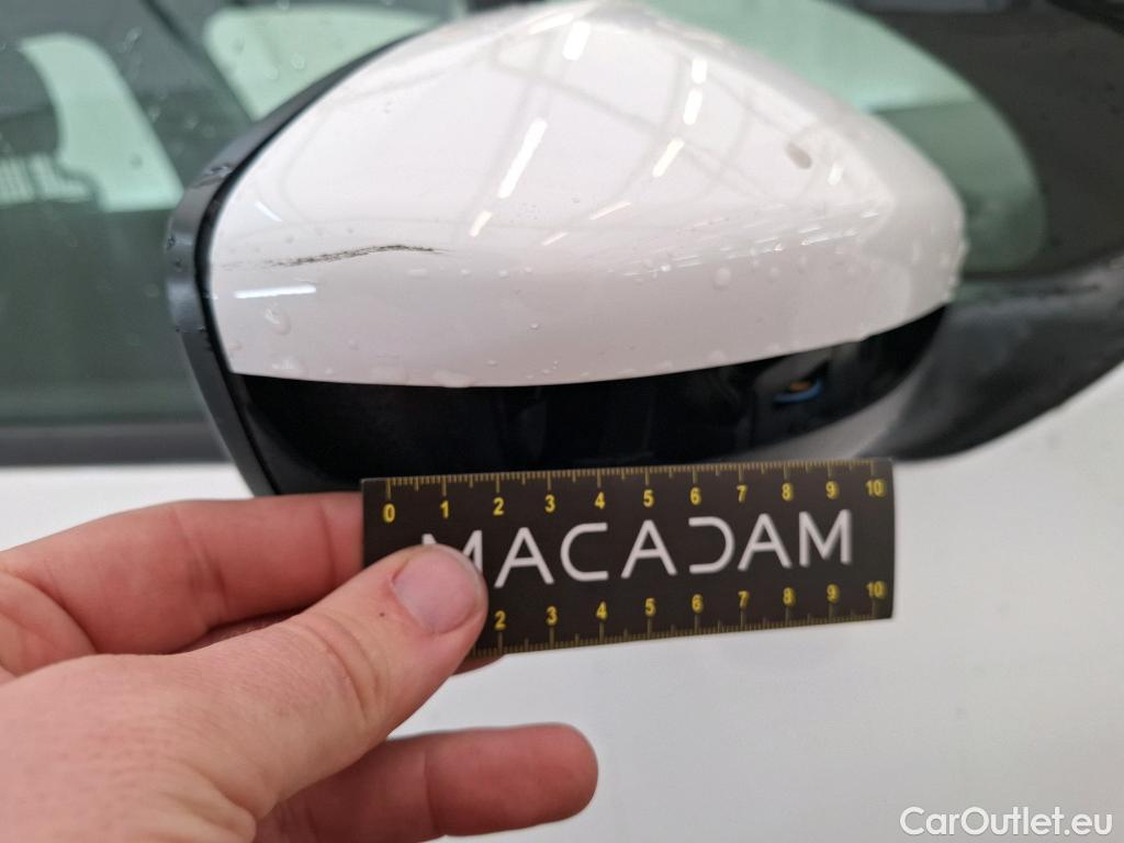  Peugeot  208  Affaire Premium 1.5 HDi 100CV BVM5 E6dT #40