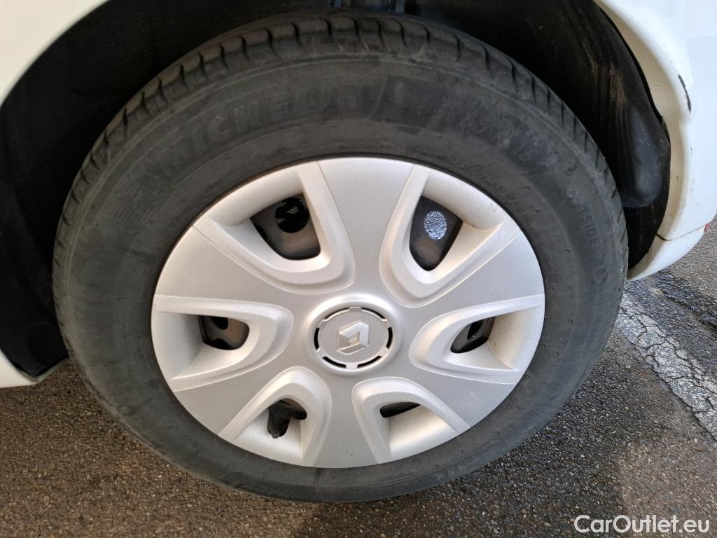  Renault  Clio  IV Air 1.5 dCi 90CV BVM5 E6 #45