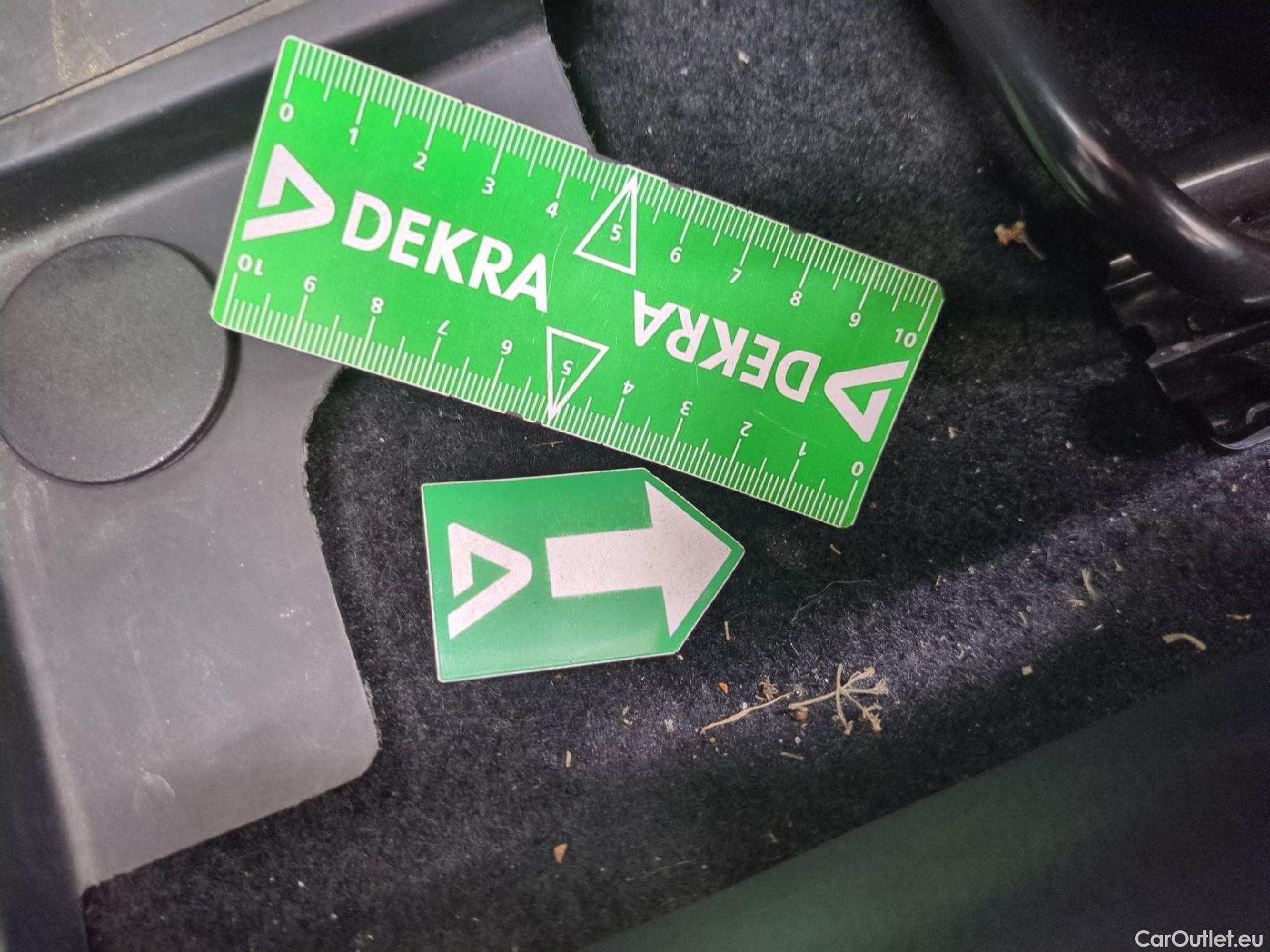  Renault  Clio  IV Air MediaNav 1.5 dCi 90CV BVM5 E6 #14