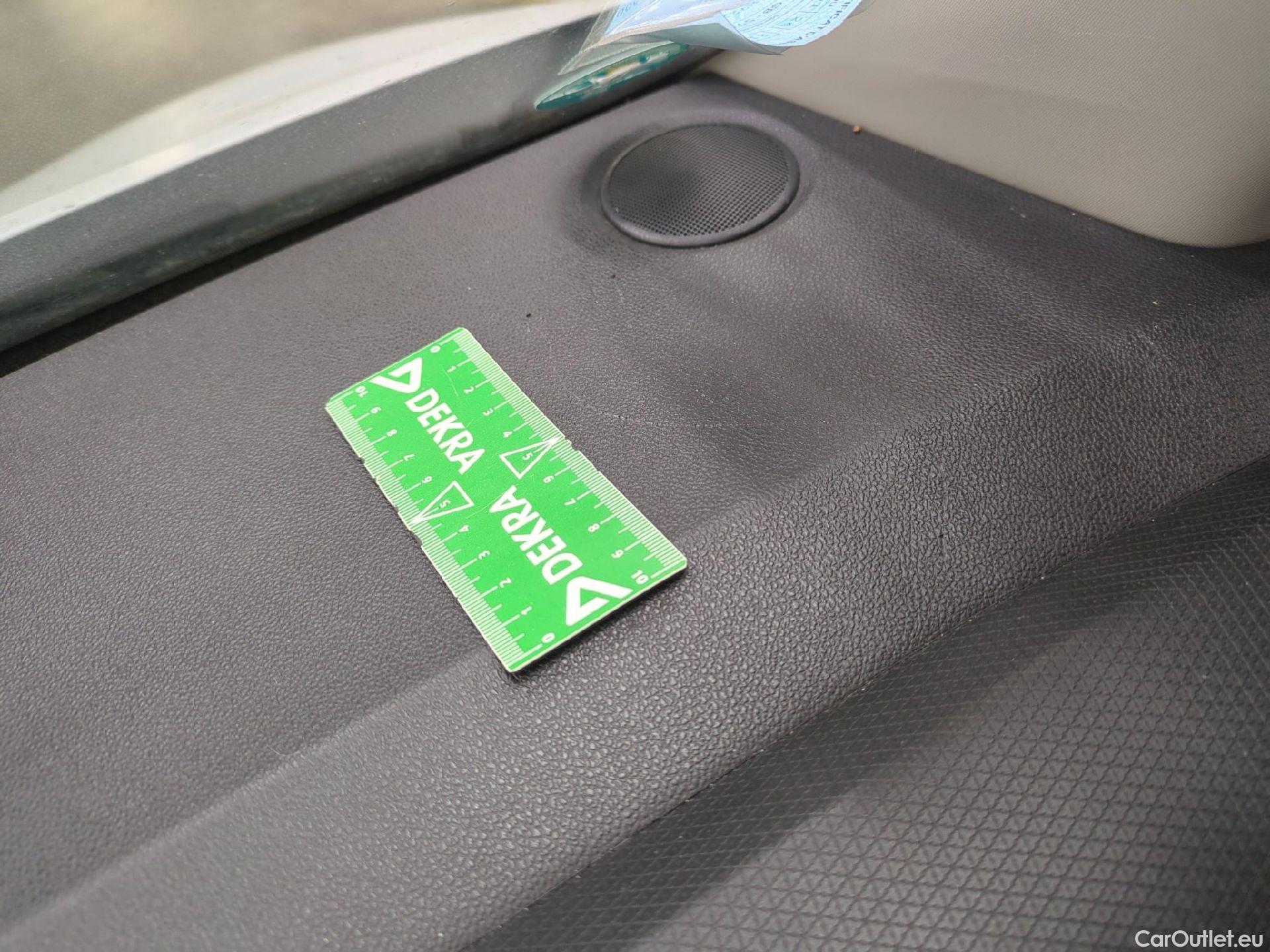  Renault  Clio  IV Air MediaNav 1.5 dCi 90CV BVM5 E6 #25