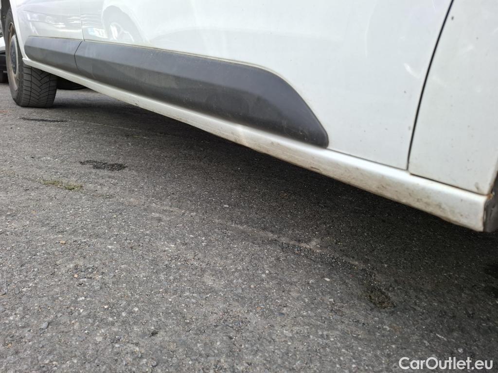  Peugeot  Expert  Fourgon Premium L2 2.0 HDi 120CV BVM6 E6 #24