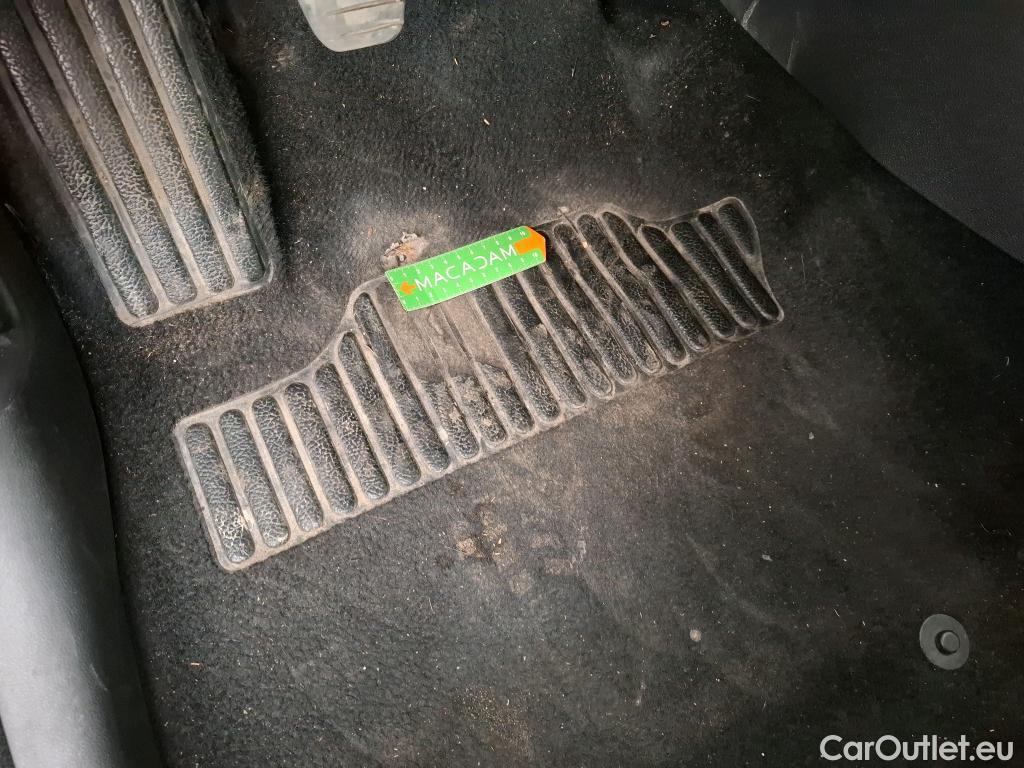  Renault  Clio  IV Air MediaNav 1.5 dCi 75CV BVM5 E6 #1