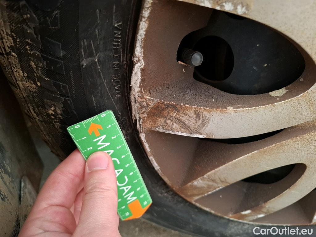  Renault  Clio RENAULT  Société VU 5p Berline Air Medianav dCi 90 #24