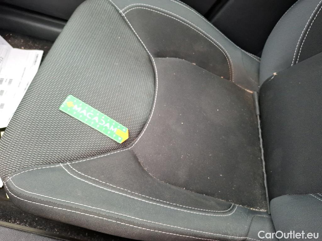  Renault  Clio RENAULT  Société VU 5p Berline Air Medianav dCi 90 #18