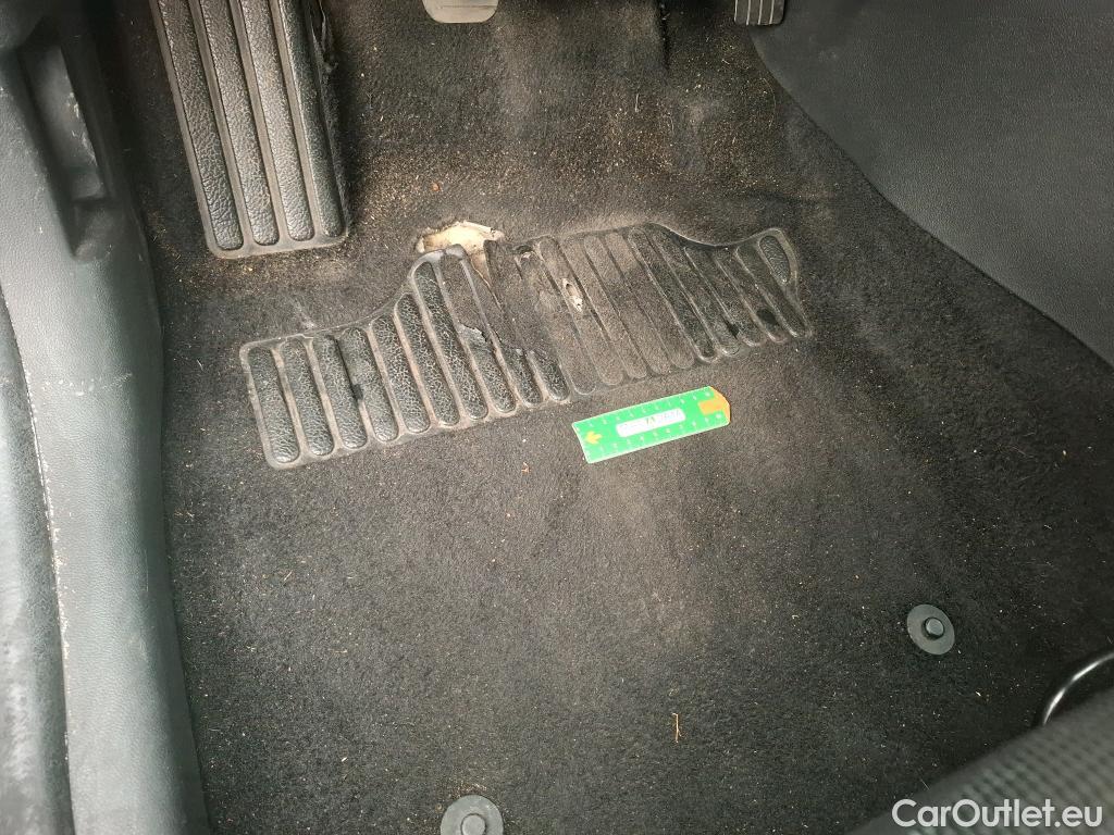  Renault  Clio  IV Air MediaNav 1.5 dCi 75CV BVM5 E6 #6