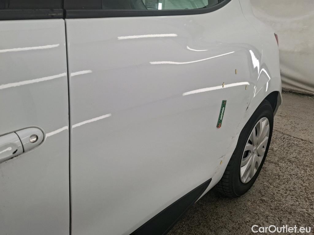  Renault  Clio  IV Air MediaNav 1.5 dCi 75CV BVM5 E6 #16