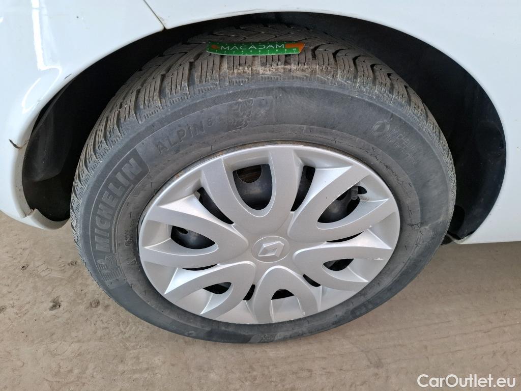  Renault  Clio  IV Air MediaNav 1.5 dCi 75CV BVM5 E6 #36