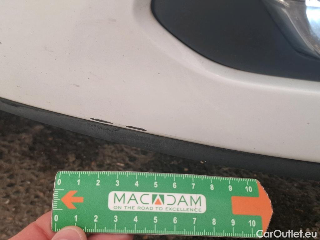  Renault  Clio  IV Air MediaNav 1.5 dCi 75CV BVM5 E6 #32