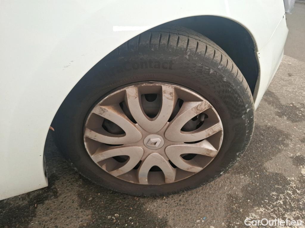  Renault  Clio  IV Air MediaNav 1.5 dCi 75CV BVM5 E6 #46