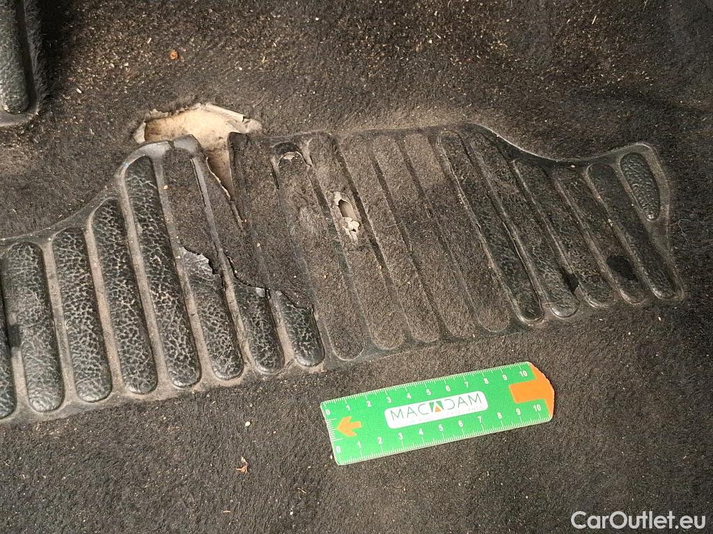  Renault  Clio  IV Air MediaNav 1.5 dCi 75CV BVM5 E6 #7