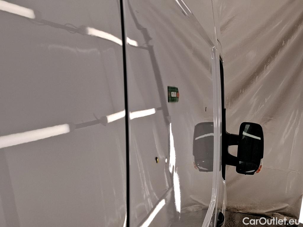  Renault  Master  Fourgon L2H2 3 5 Grand Confort dCi 135CV BVM6 E6dT #11