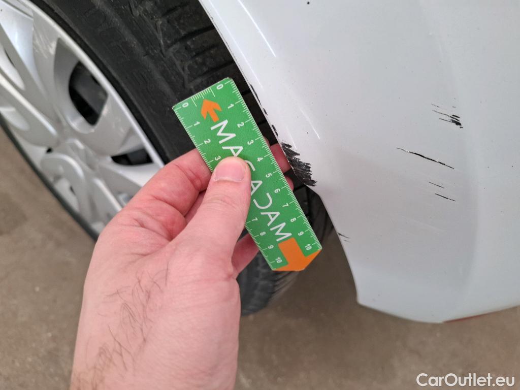  Renault  Clio RENAULT  Société VU 5p Berline Air Medianav dCi 90 #8