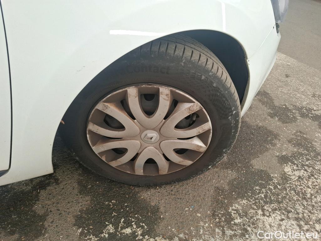  Renault  Clio  IV Air MediaNav 1.5 dCi 75CV BVM5 E6 #54